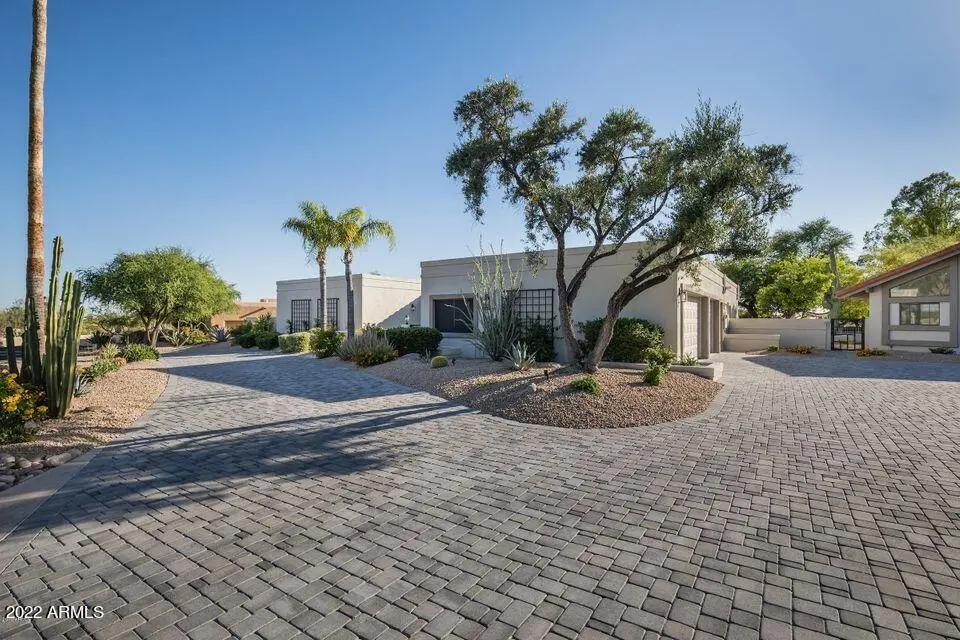 Real Estate Picture 38