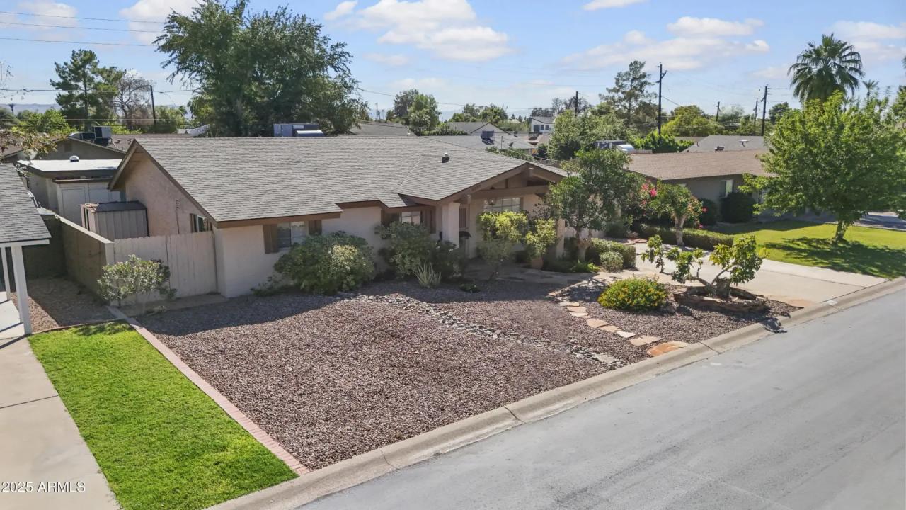 Real Estate Picture 26