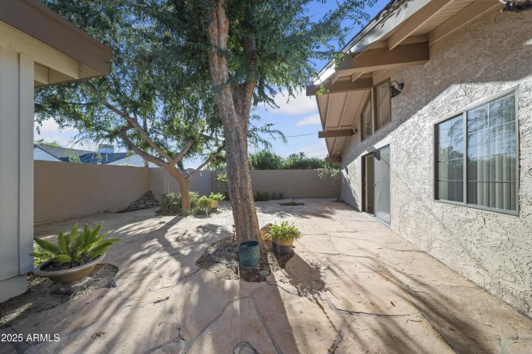 Real Estate Picture 20