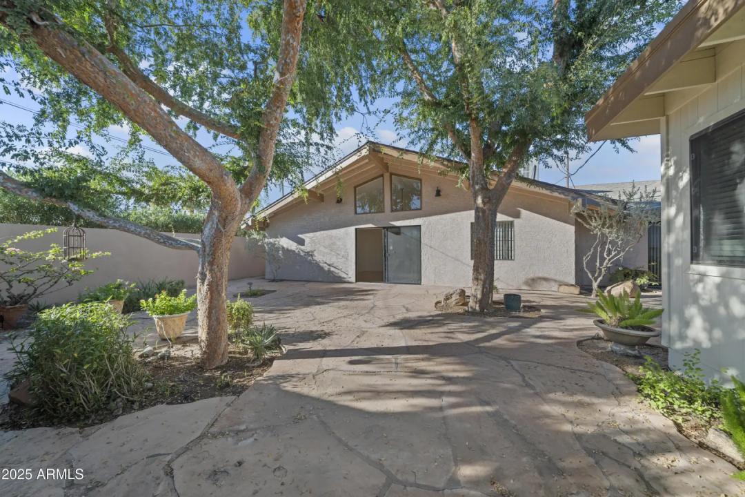 Real Estate Picture 21