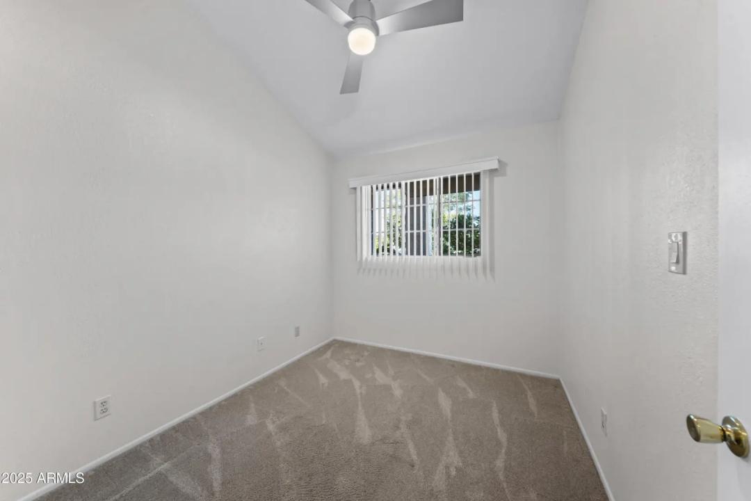 Real Estate Picture 10