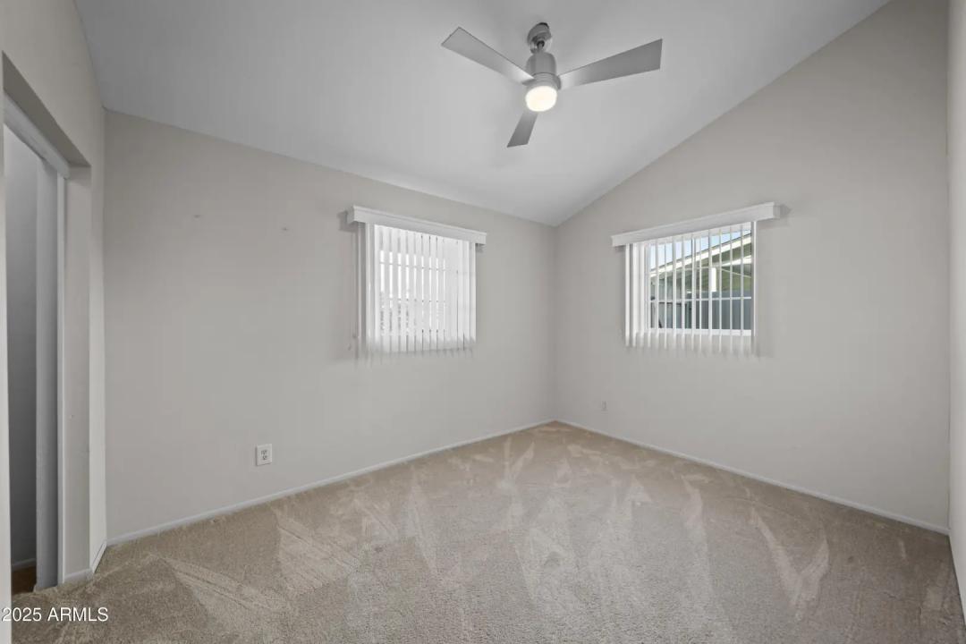 Real Estate Picture 12