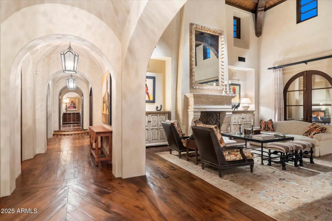 Real Estate Picture 19