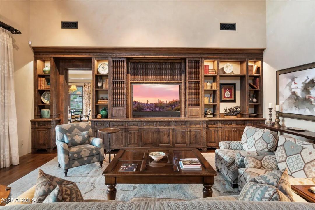 Real Estate Picture 21