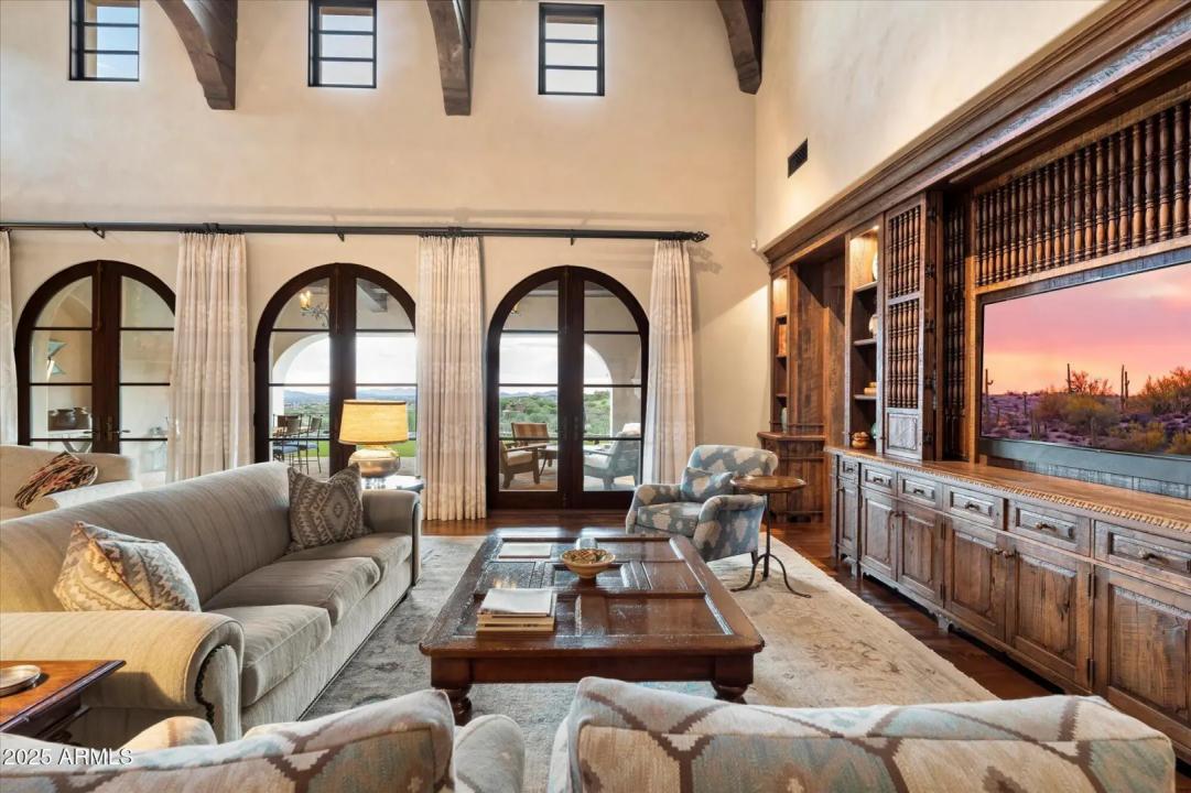 Real Estate Picture 23