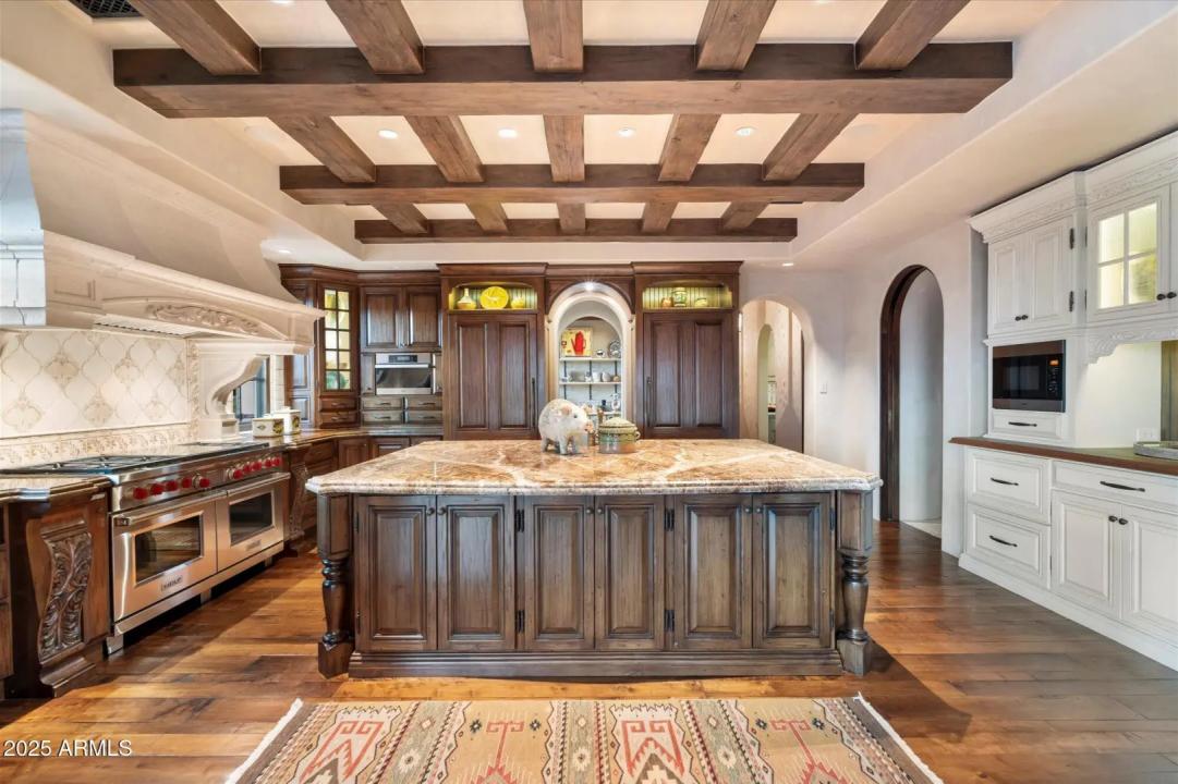 Real Estate Picture 33