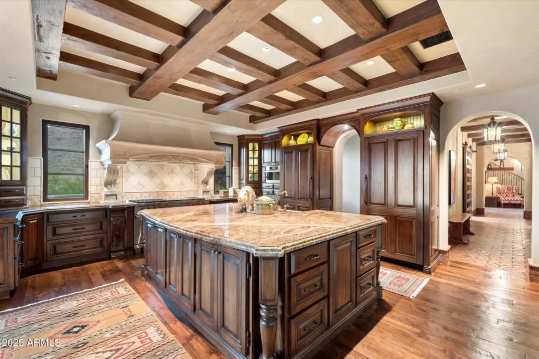 Real Estate Picture 34