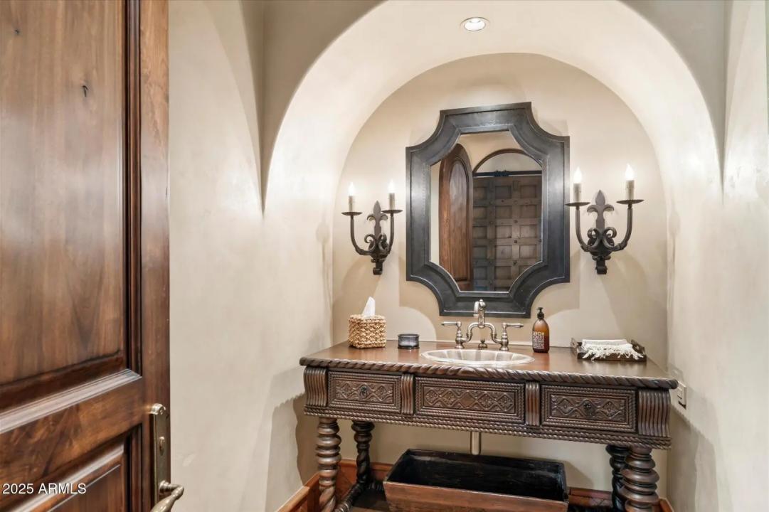 Real Estate Picture 39