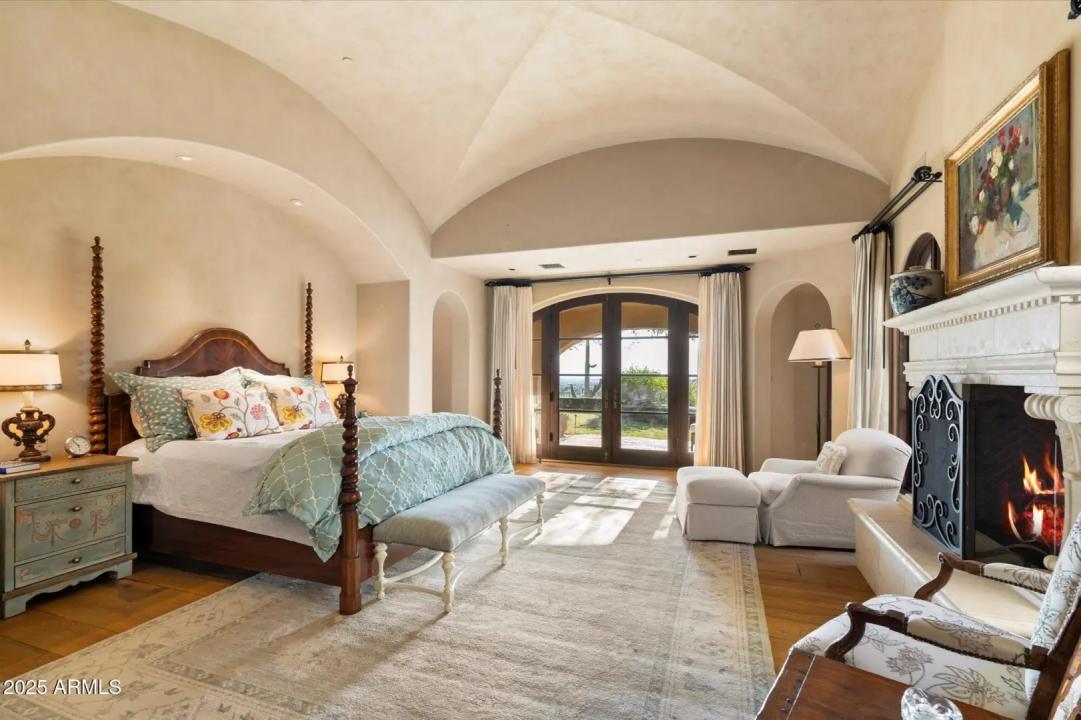 Real Estate Picture 50