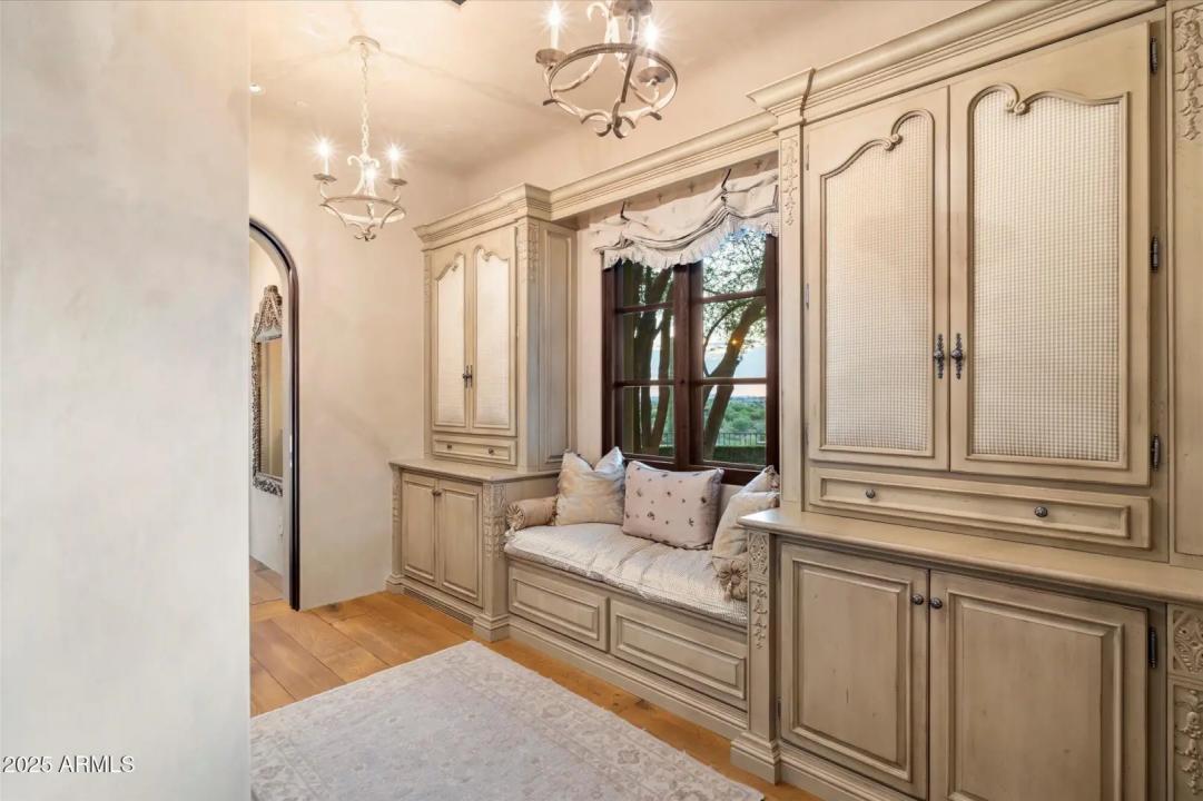 Real Estate Picture 54