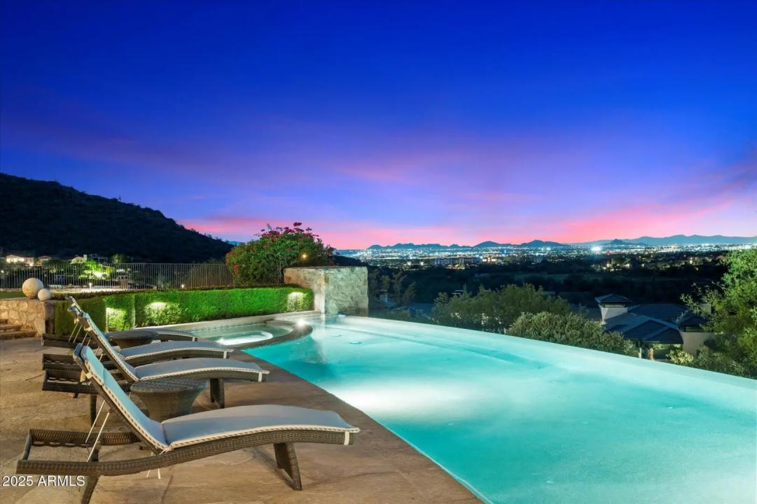 Real Estate Picture 95