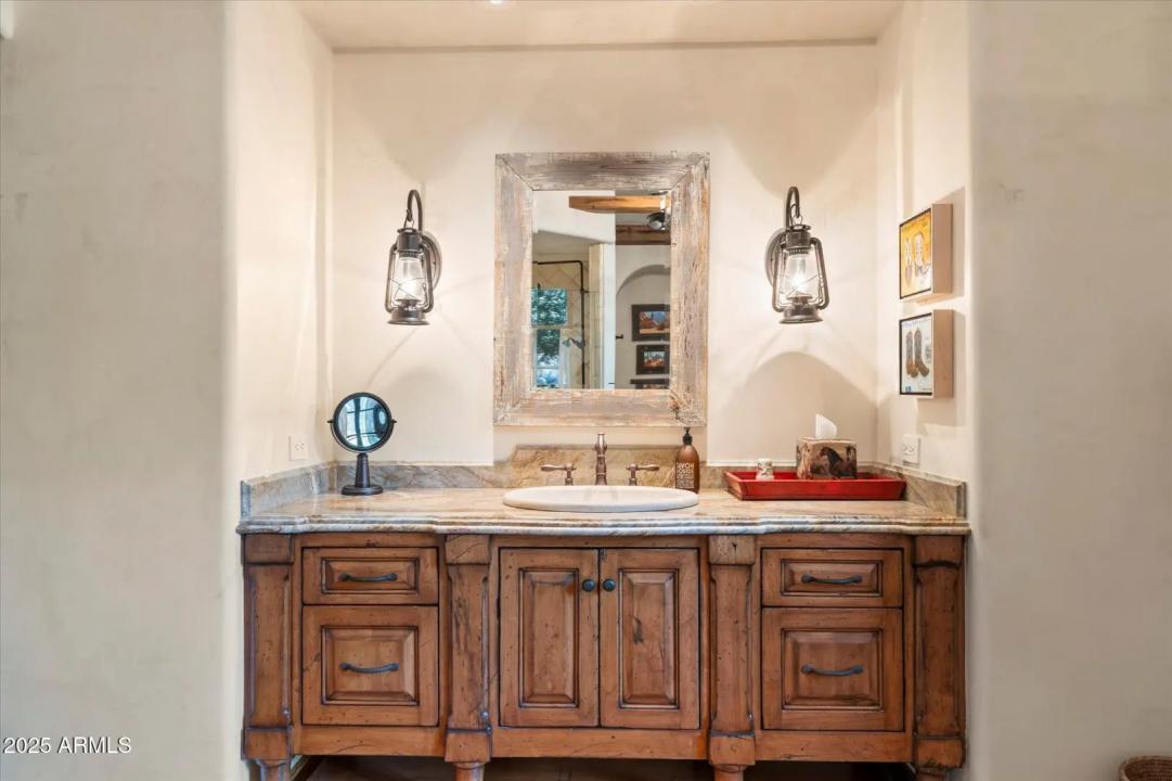 Real Estate Picture 113
