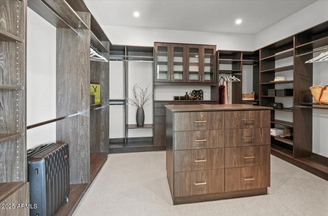 Real Estate Picture 28