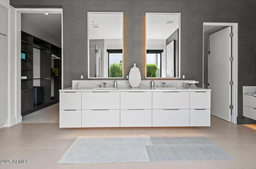 Real Estate Picture 29