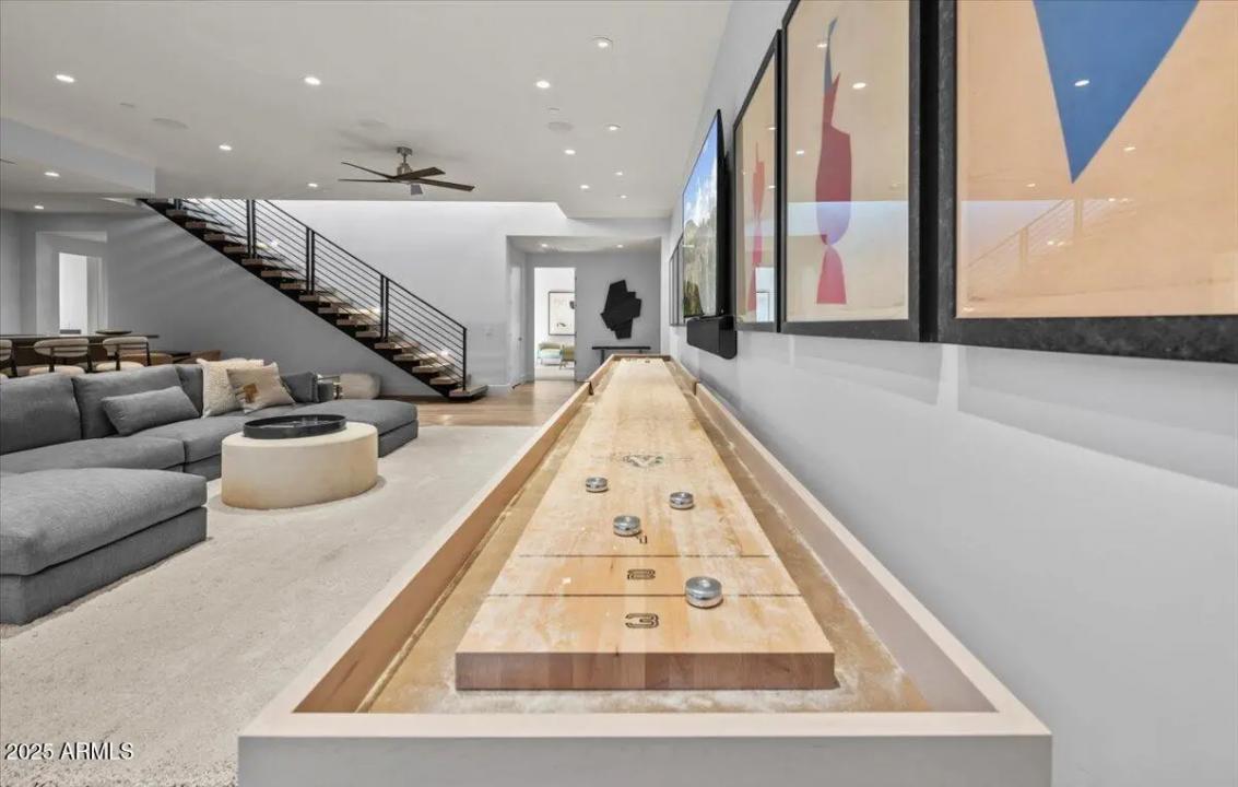 Real Estate Picture 35