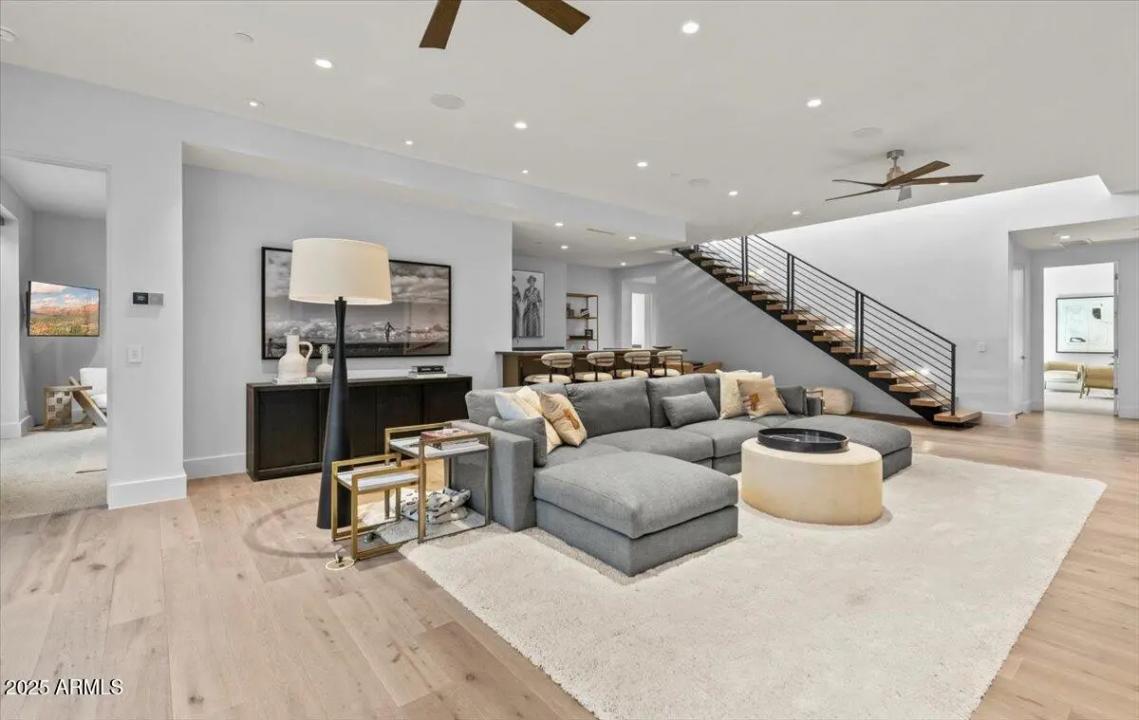 Real Estate Picture 36