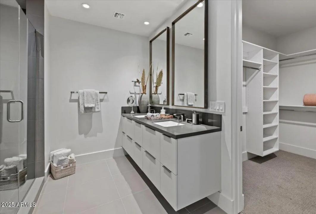 Real Estate Picture 46