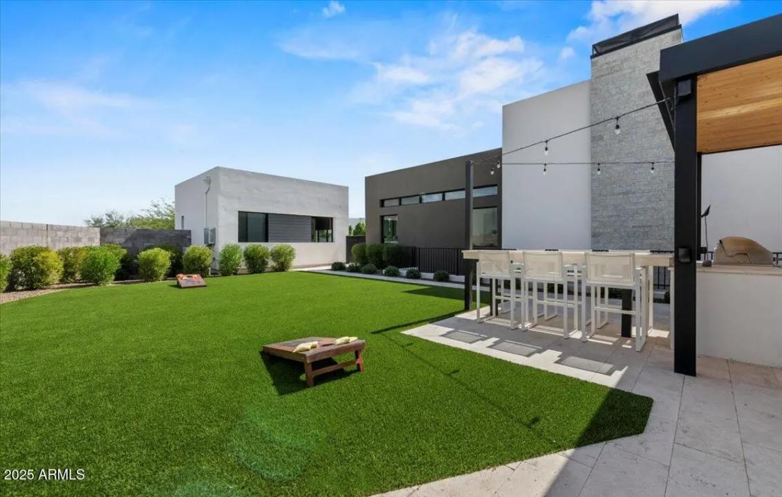 Real Estate Picture 52