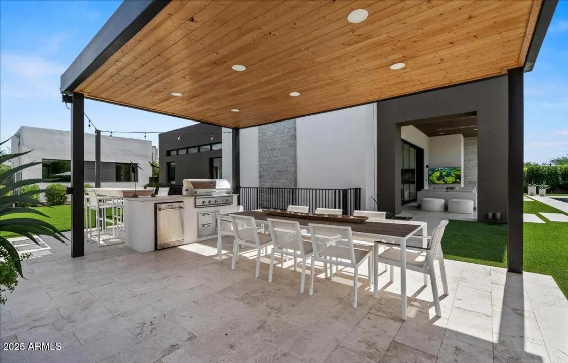 Real Estate Picture 53