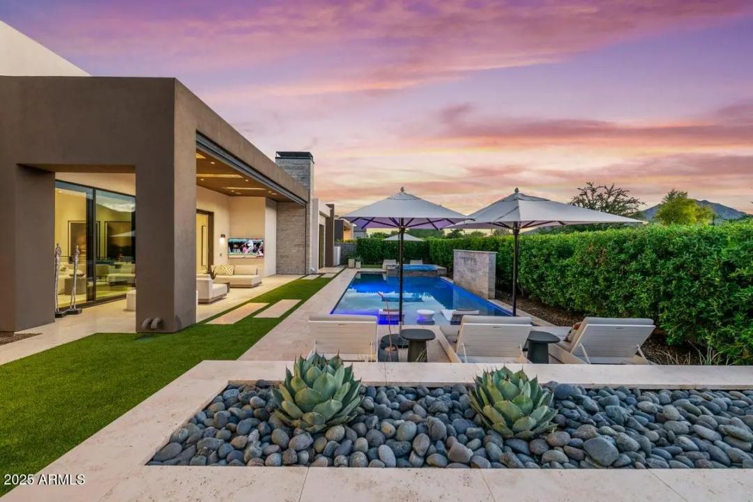 Real Estate Picture 64
