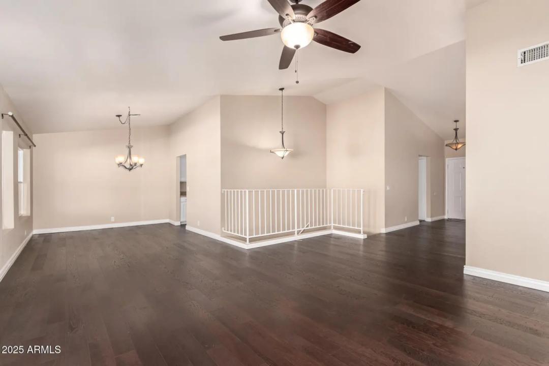 Real Estate Picture 6