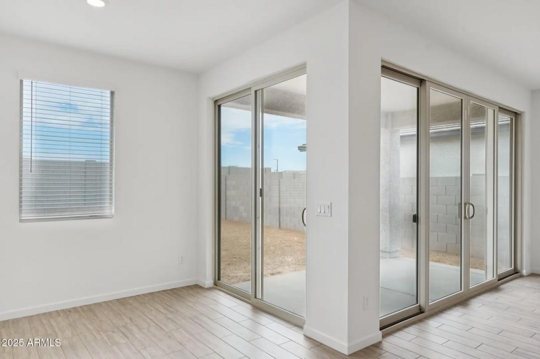 Real Estate Picture 8