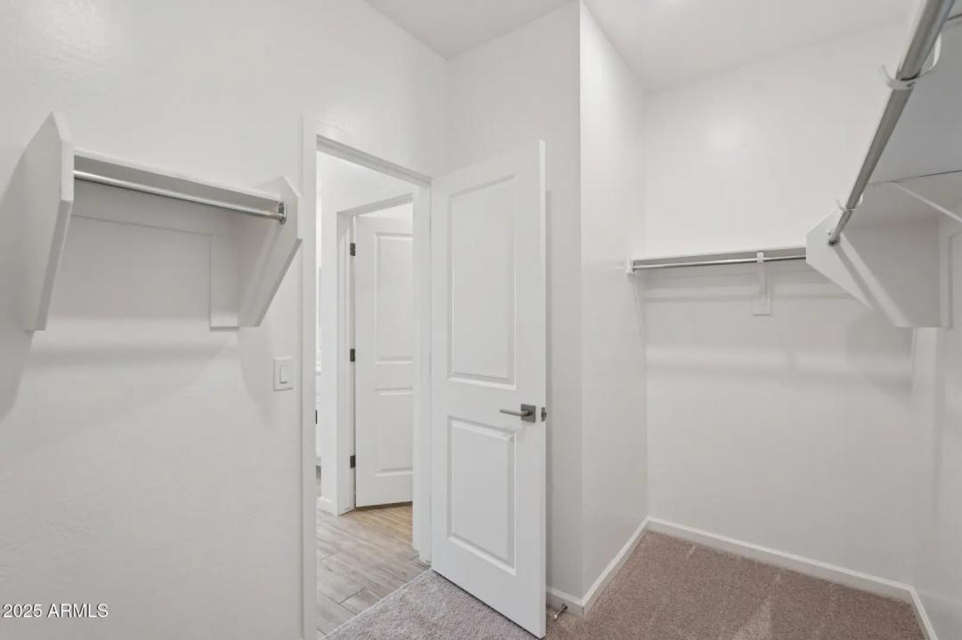 Real Estate Picture 17