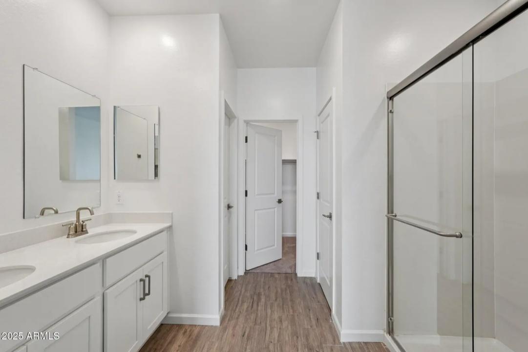 Real Estate Picture 20