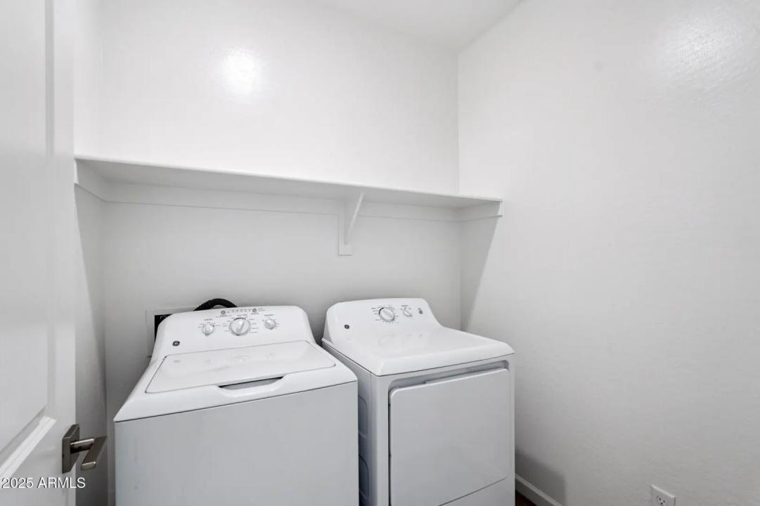 Real Estate Picture 24