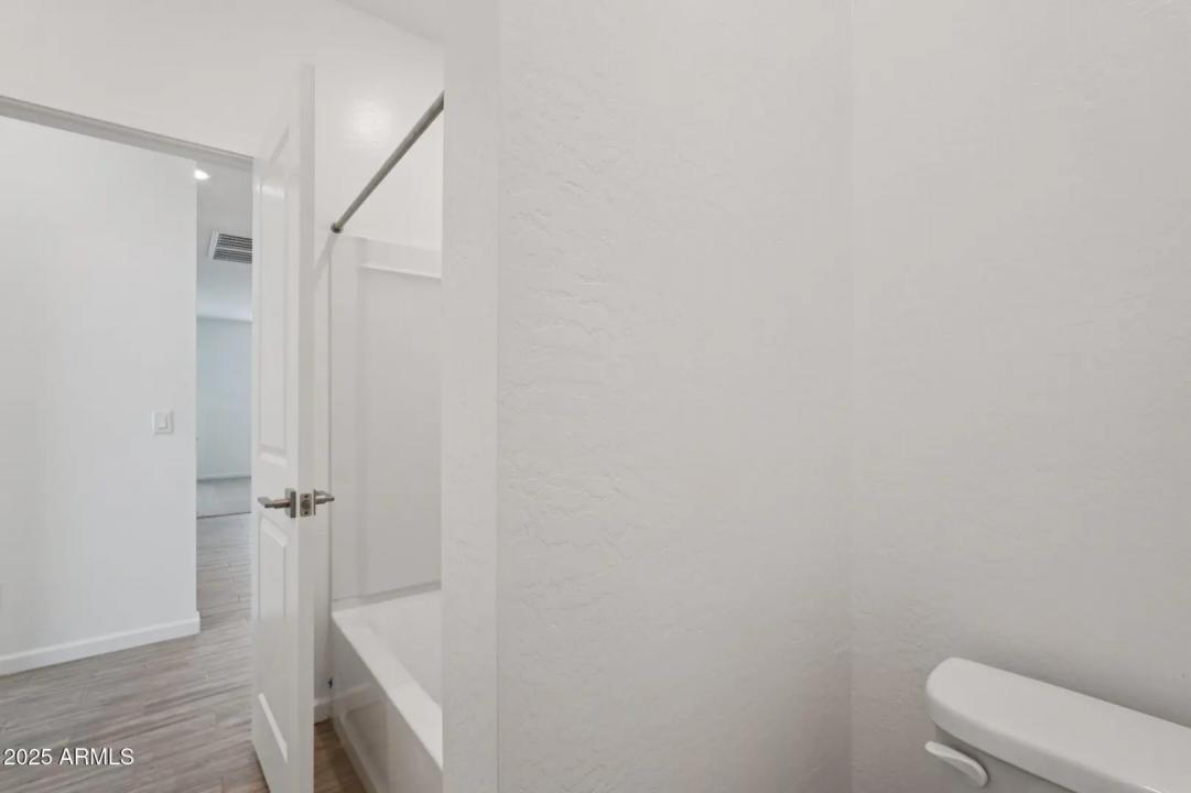 Real Estate Picture 28
