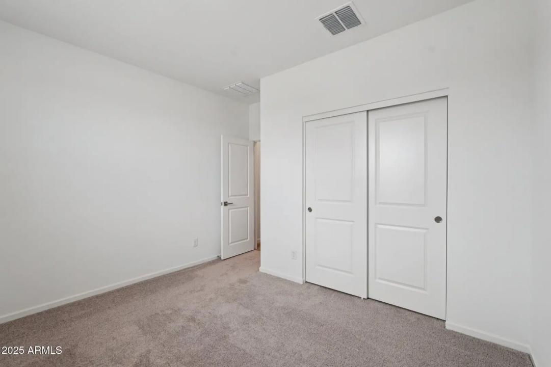 Real Estate Picture 30