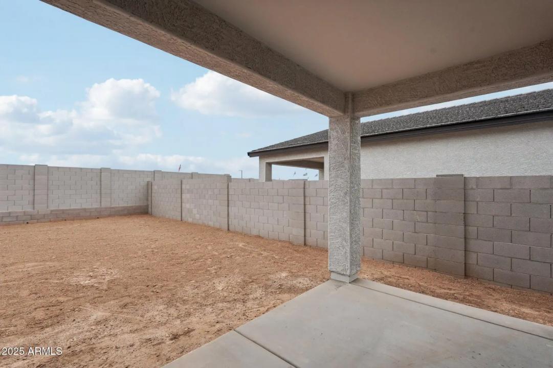 Real Estate Picture 32