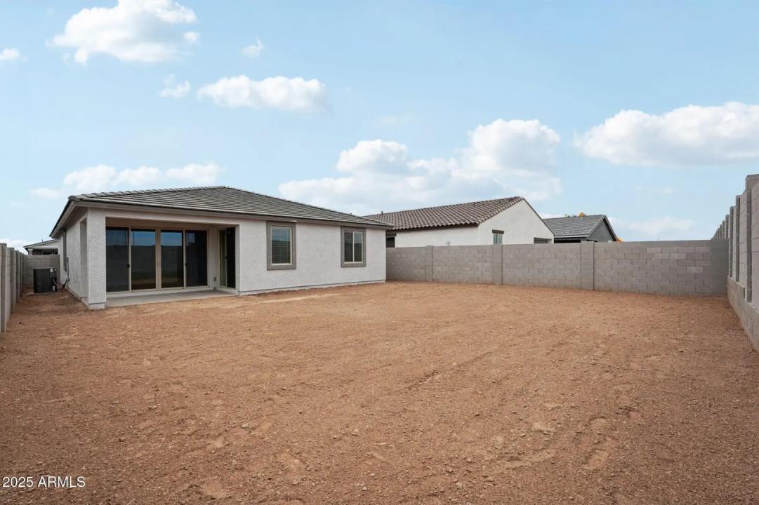 Real Estate Picture 33