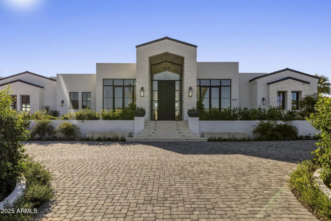 4534 E PEBBLE RIDGE Road Paradise Valley AZ 85253