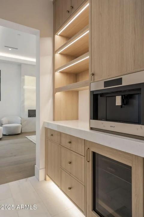 Real Estate Picture 19