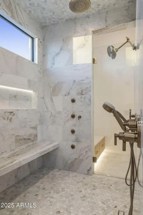 Real Estate Picture 21
