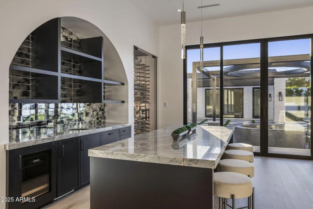 Real Estate Picture 28