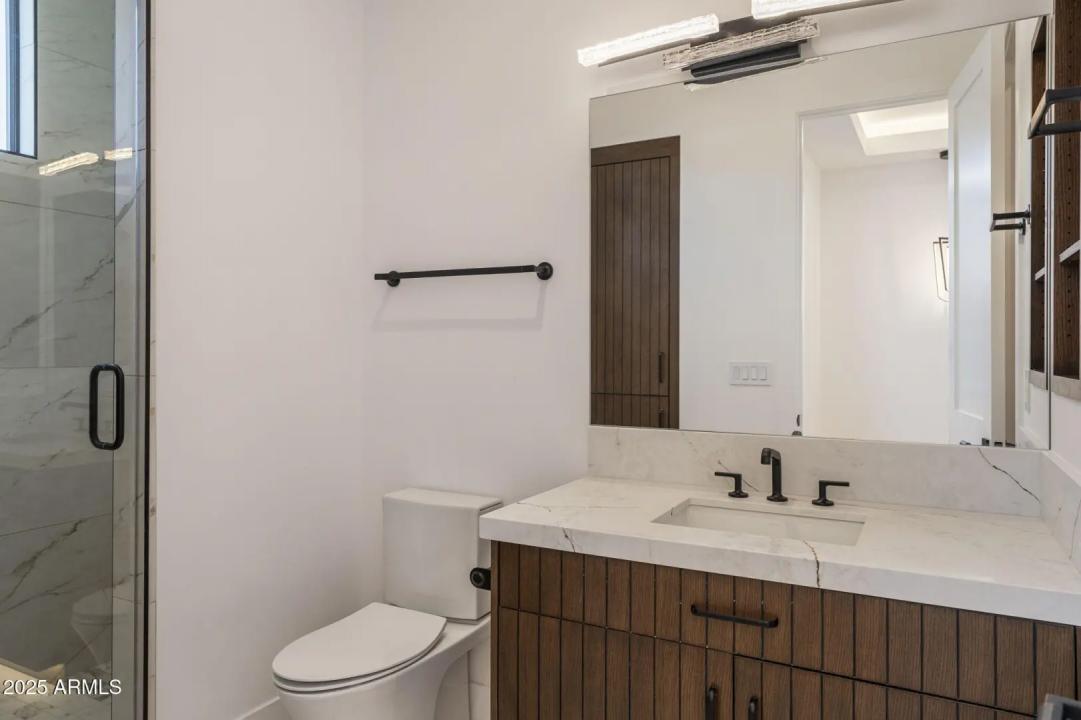 Real Estate Picture 38