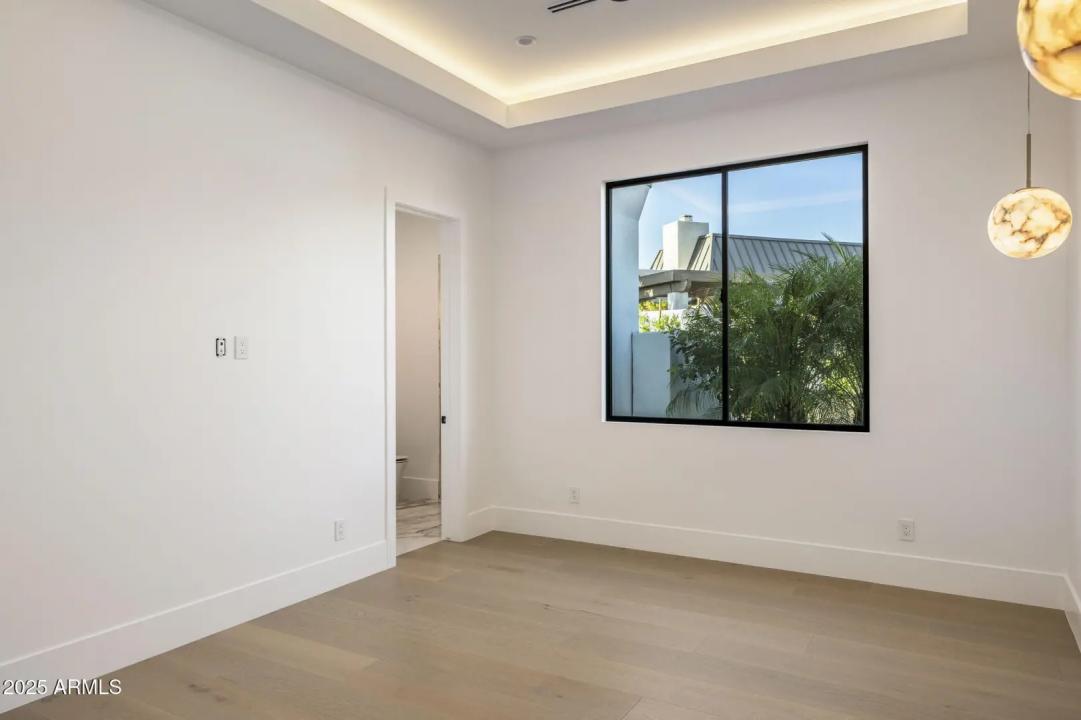 Real Estate Picture 39