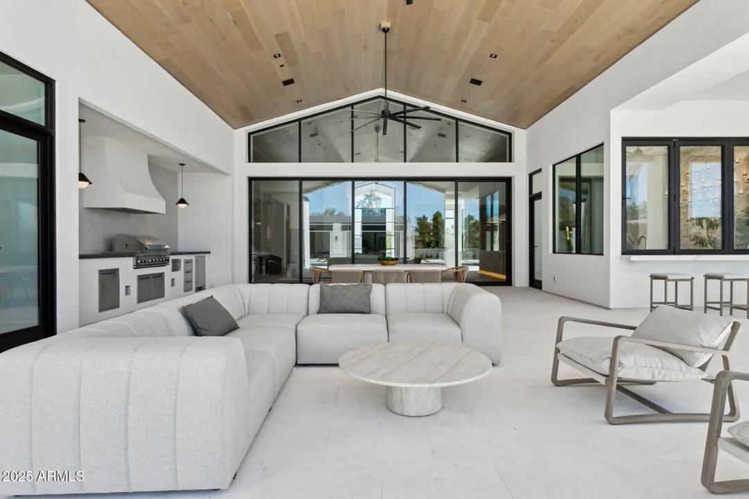 Real Estate Picture 44