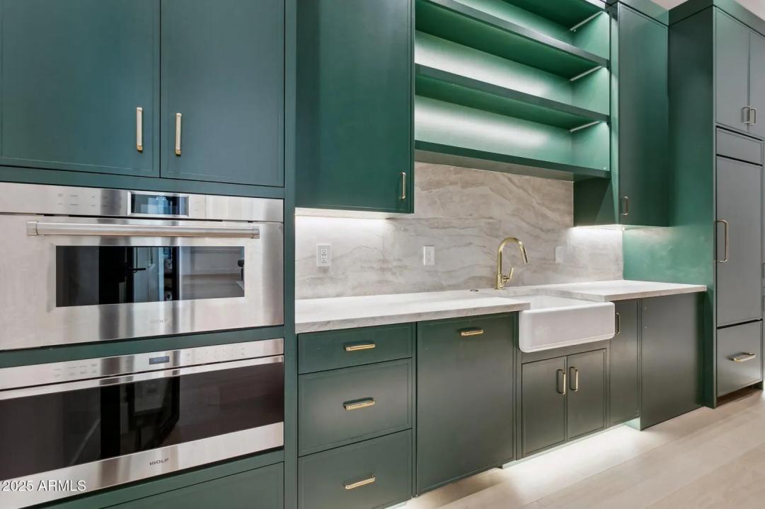 Real Estate Picture 24