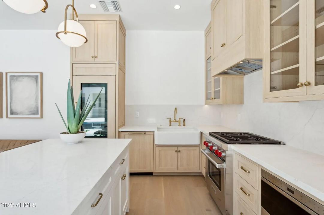 Real Estate Picture 73