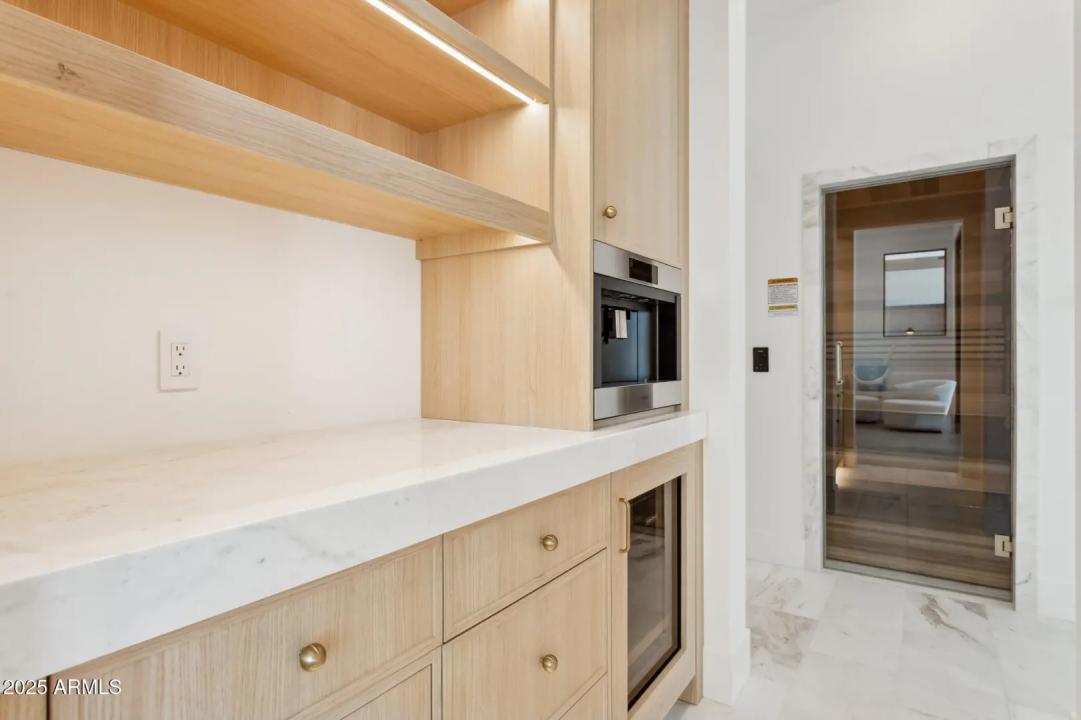 Real Estate Picture 32