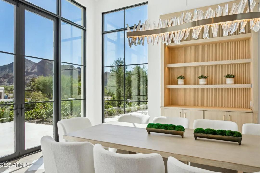 Real Estate Picture 5