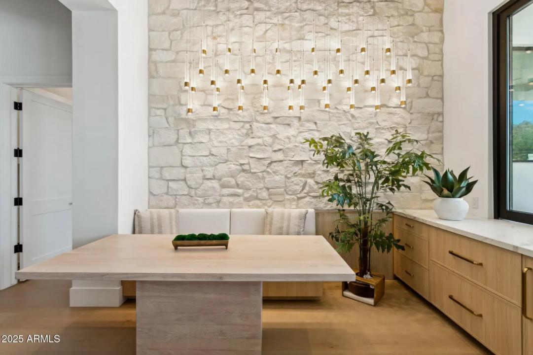 Real Estate Picture 20