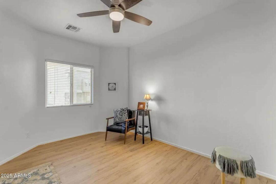 Real Estate Picture 21