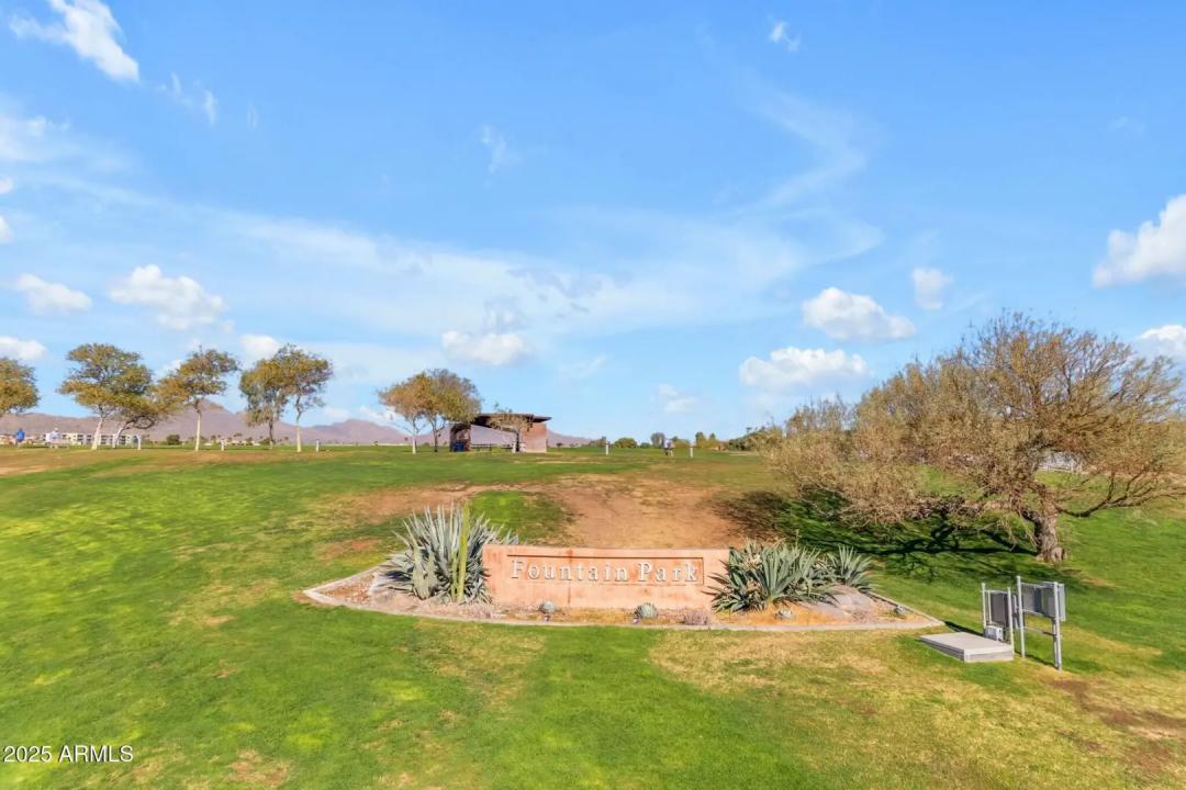 Real Estate Picture 33