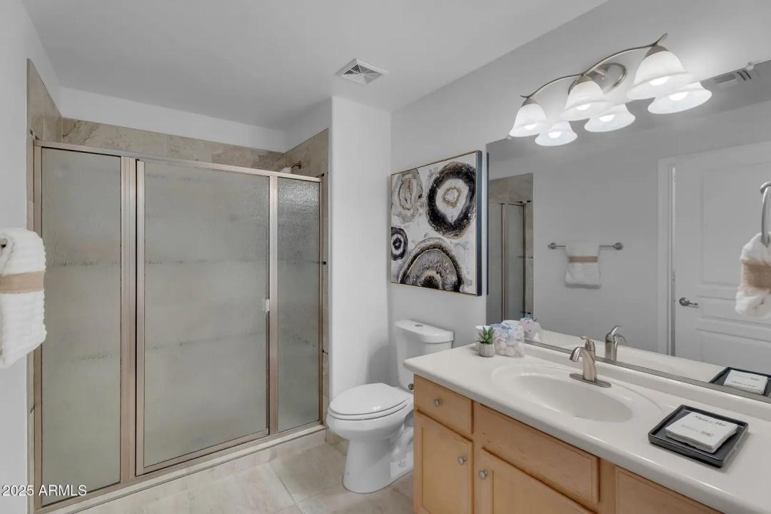 Real Estate Picture 14