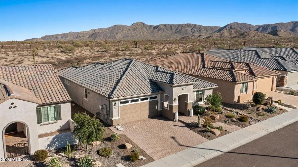 Real Estate Picture 10