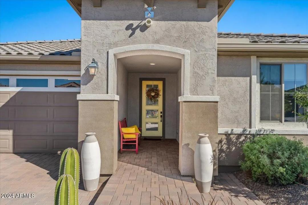 Real Estate Picture 14